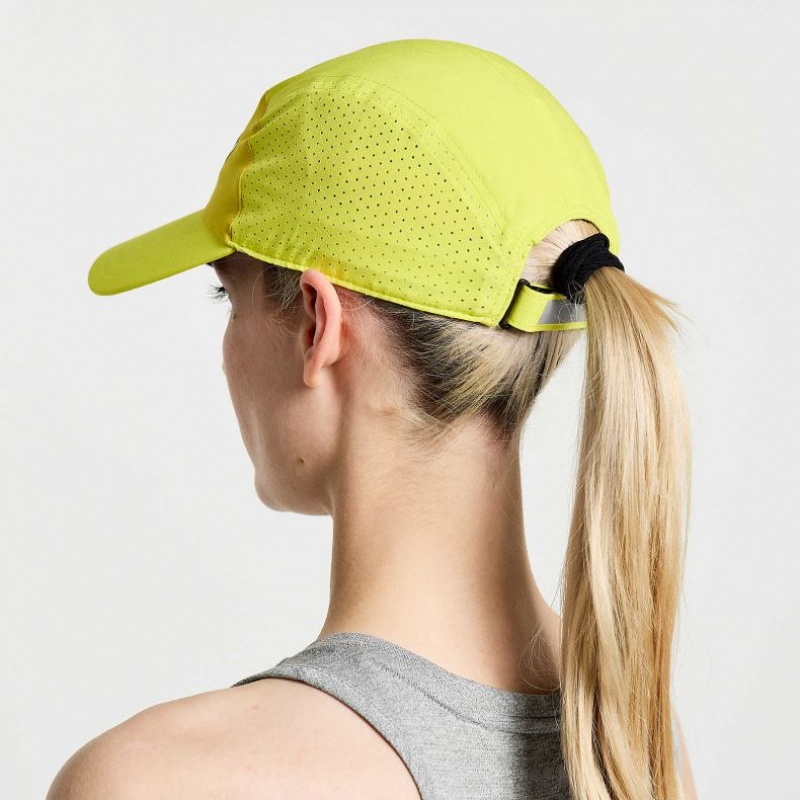 Green Saucony Outpace Women's Hat | EGYPT DWLRFJ